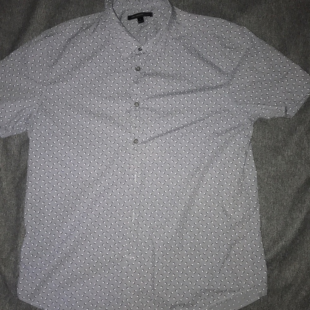 Short sleeve button down